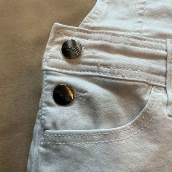 Pink Lily Womens White Jean Shorts Overalls Raw Hem Rolled Cuff‎ Size Medium - Picture 3 of 11